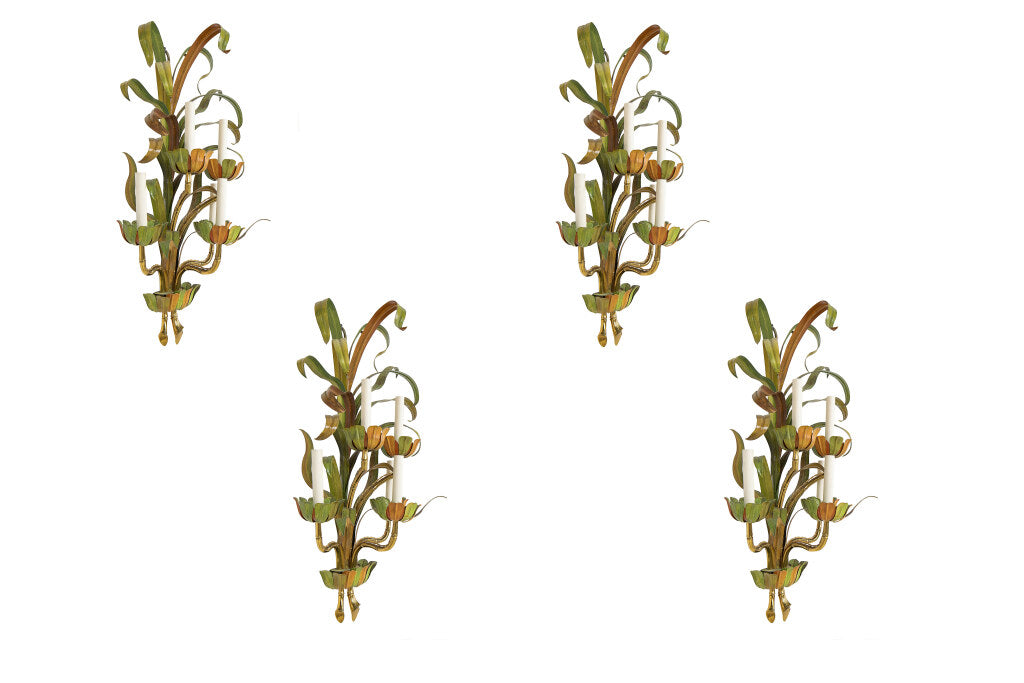 Pair of two light giltwood sconces, England, c. 1800 Default