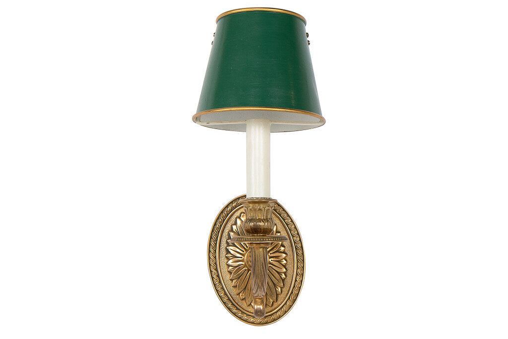 Gilt Bronze Oval Shaped Back One Light Sconce With Painted Tole Default