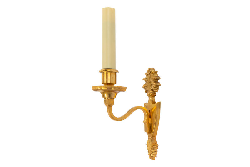 Gilt Bronze Wheat Motif One Light Sconce With Shield Shaped Back